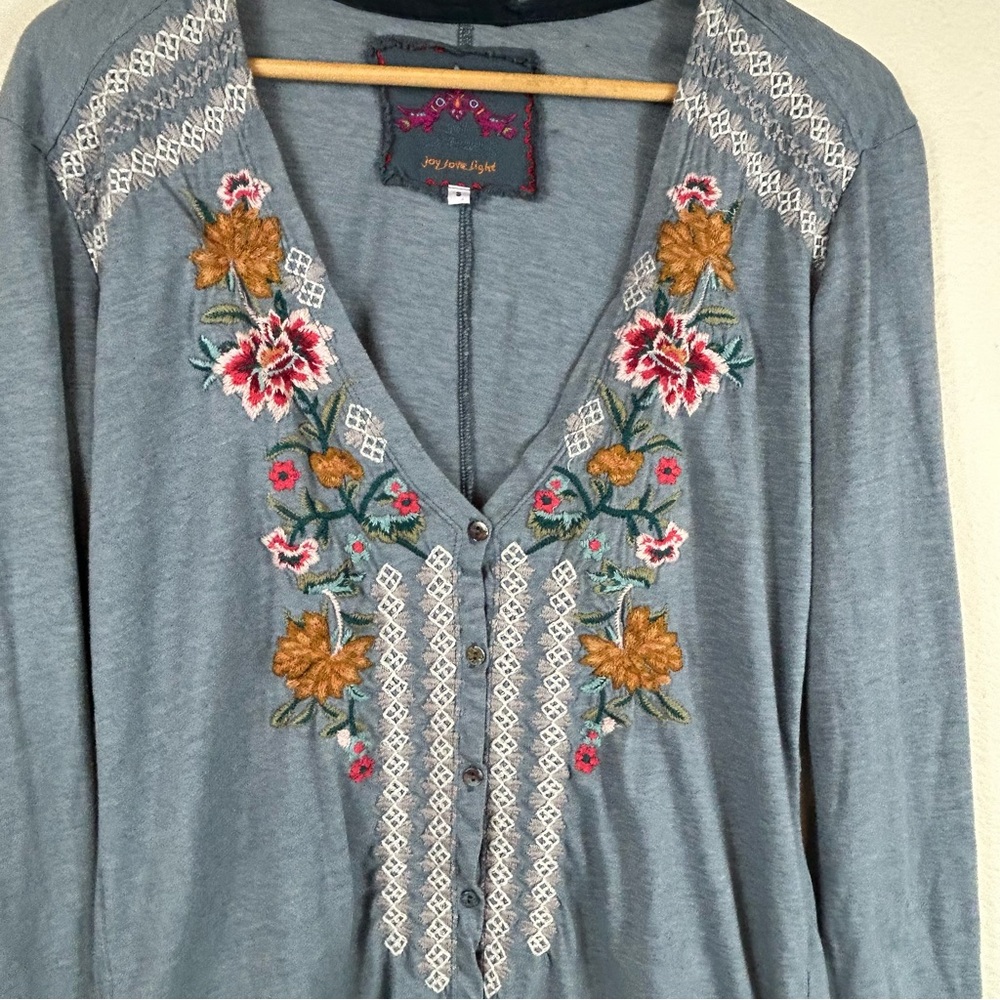 JW LOS ANGELES Blue Floral Embroidered Long Sleeve Top, size Small - Picture 2 of 9